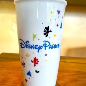 Starbucks DISNEY PARKS ceramic travel mug, replica of paper cup from the park!